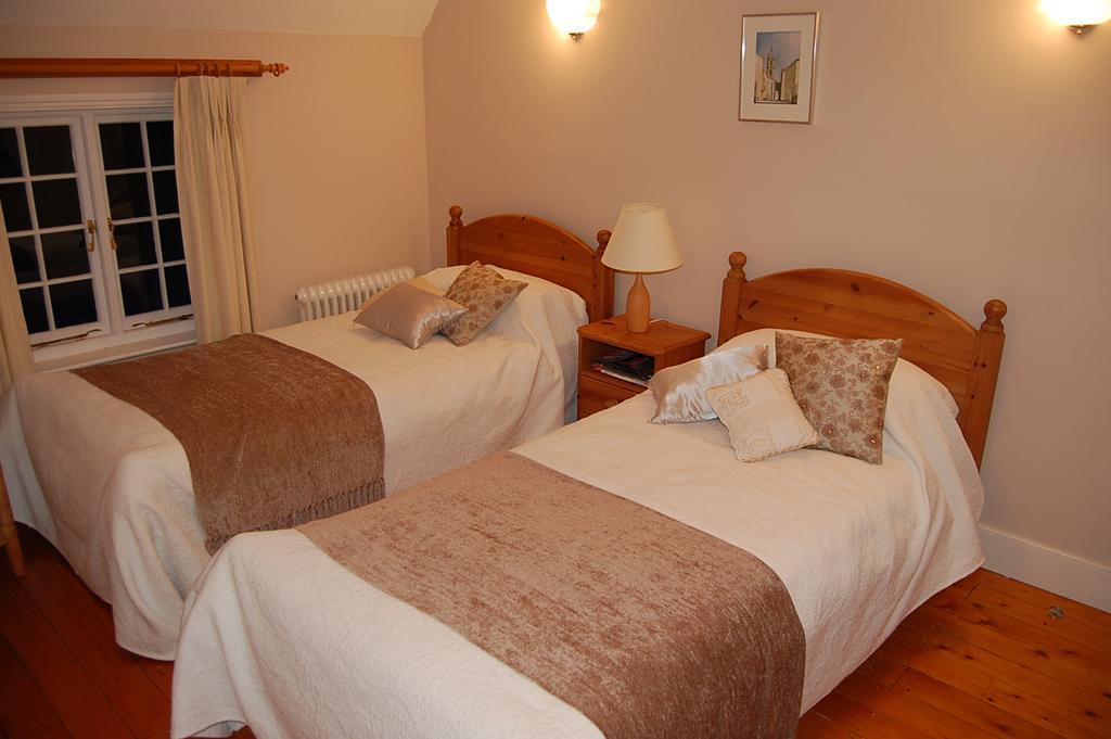 Pickwick House Bed and Breakfast Stoke by Clare Pokój zdjęcie