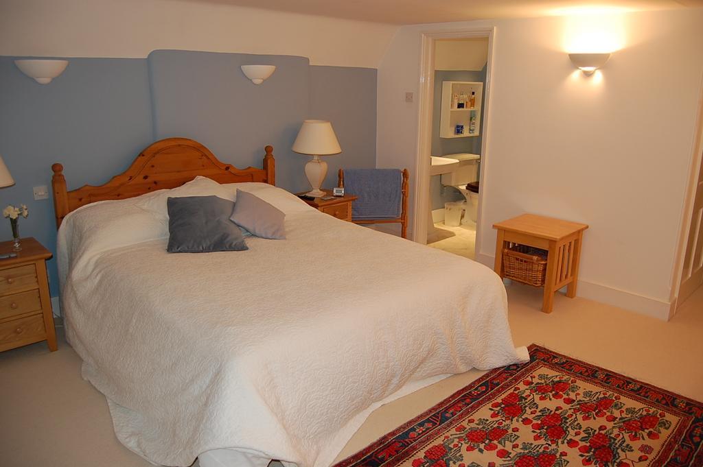 Pickwick House Bed and Breakfast Stoke by Clare Pokój zdjęcie