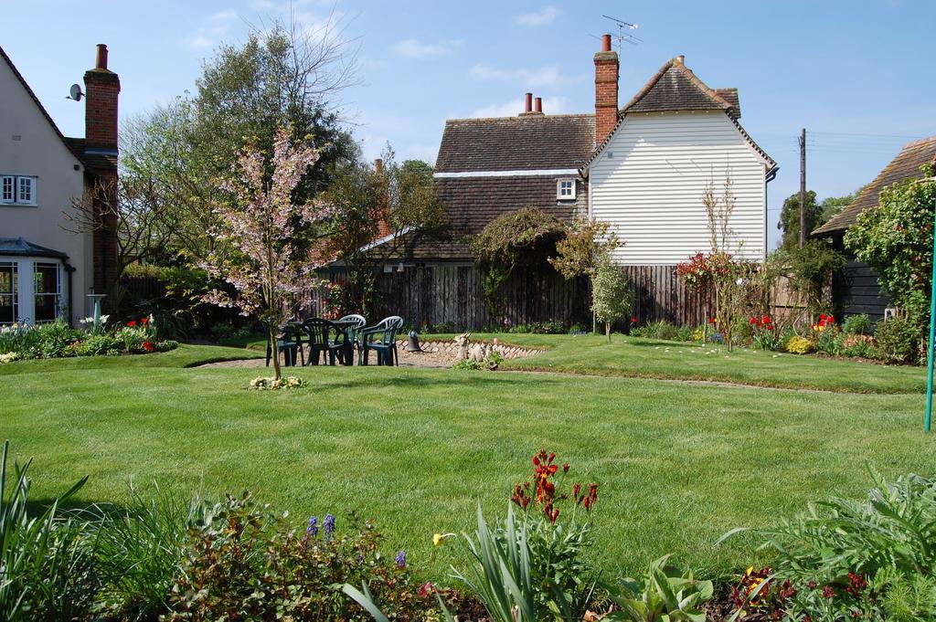 Pickwick House Bed and Breakfast Stoke by Clare Zewnętrze zdjęcie